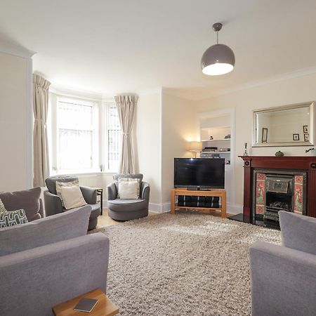 Villa 16 Fairfield Road à Inverness Extérieur photo