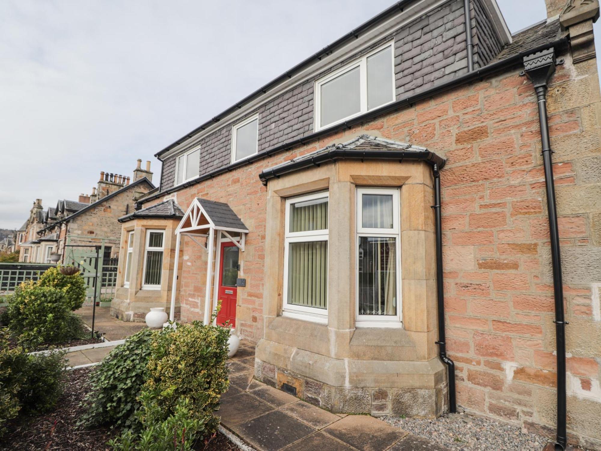 Villa 16 Fairfield Road à Inverness Extérieur photo