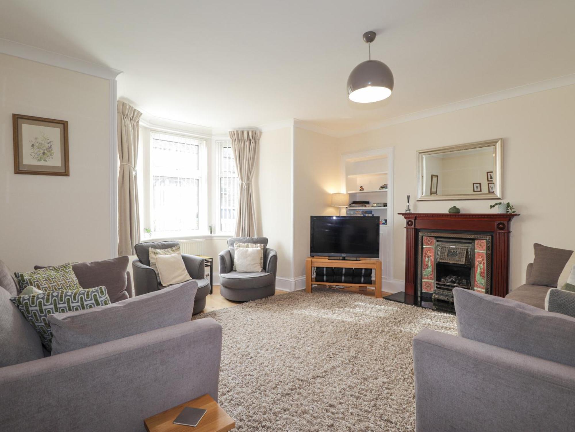 Villa 16 Fairfield Road à Inverness Extérieur photo